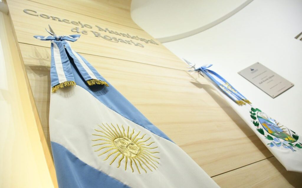 En sesión se trataron y aprobaron 106 expedientes