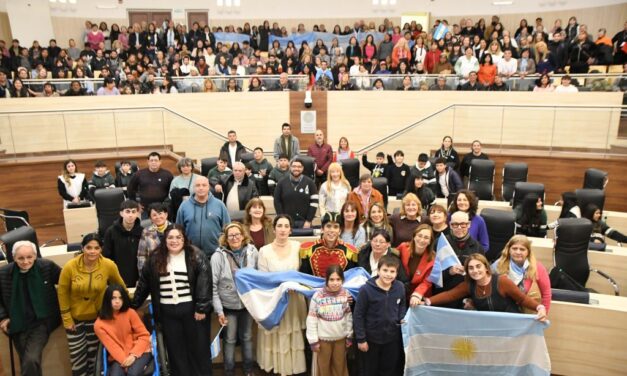 El Concejo Municipal celebró seis jornadas de Promesas a la Bandera