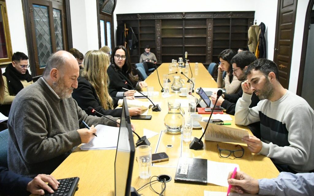 Provisión de agua, inspección a inmueble y pedido de informe