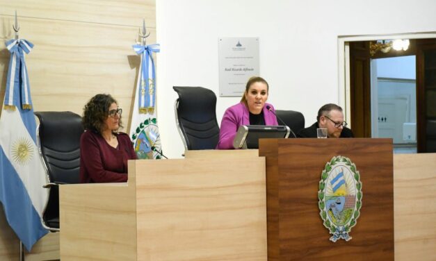 Jornada sobre derechos en Servicios Públicos