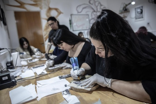 Abren las inscripciones a dos cursos gratuitos de tatuaje en Casa Castenetto