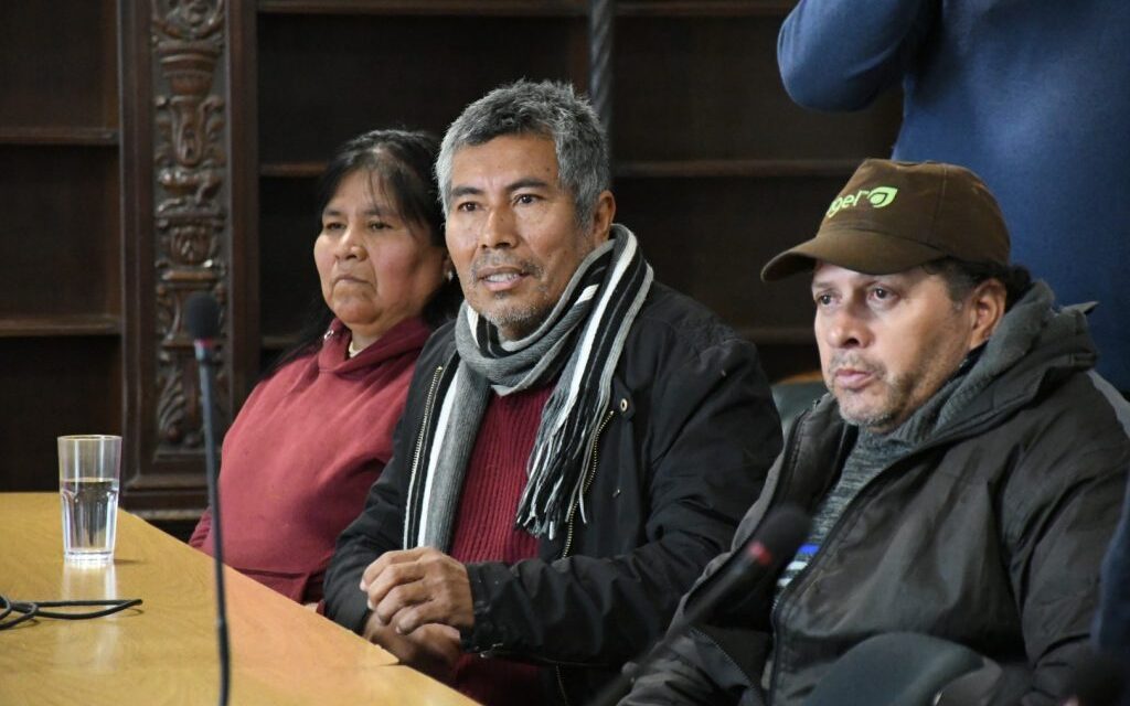 Audiencia con Feria de Pueblos Originarios